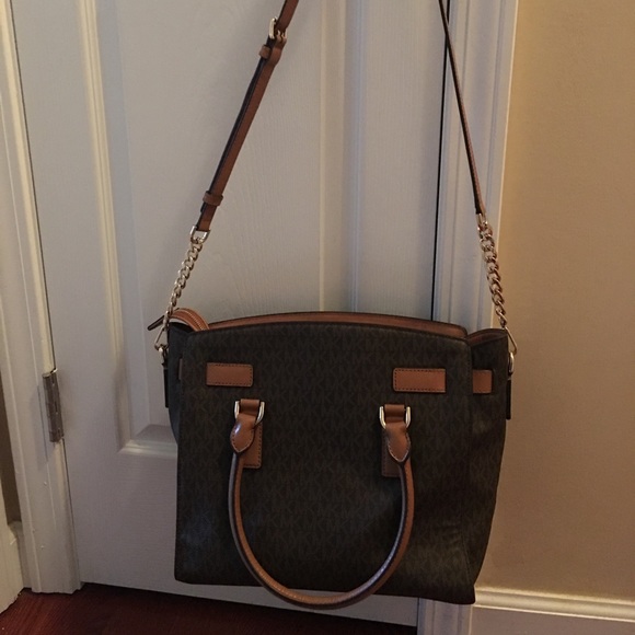 New MK ( Hamilton) Large  Satchel Purse. - Picture 7 of 7